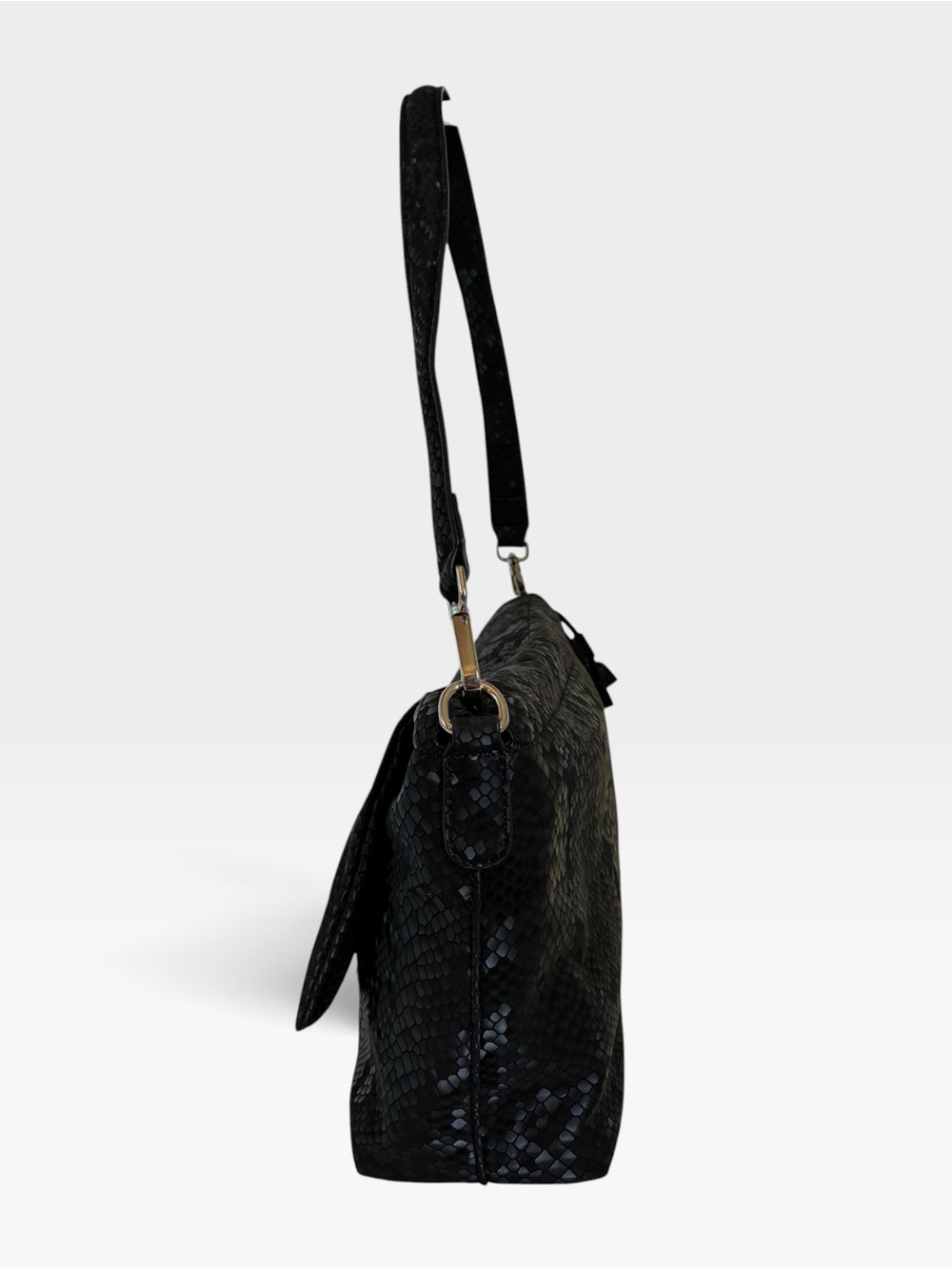 Black Snake-Embossed Shoulder Bag - Unbranded - Picture 3 of 6